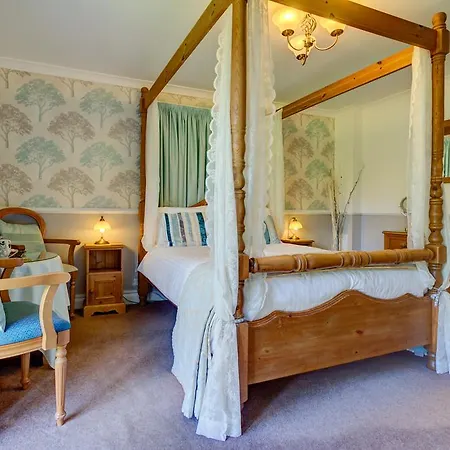 Meadfoot Guesthouse Room Only Accommodation For Adults 4* Windermere