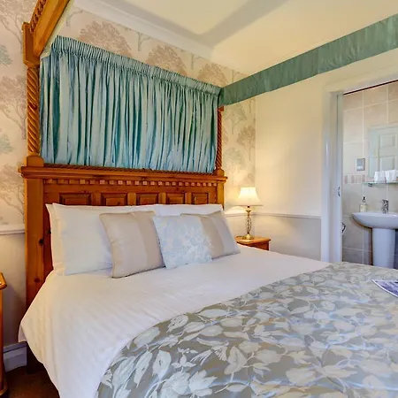 Meadfoot Guesthouse Room Only Accommodation For Adults Guest house Windermere